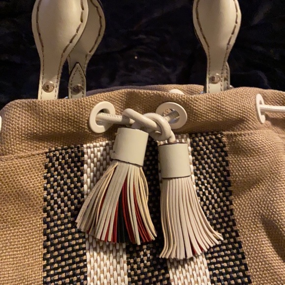 Burberry Check Tote Bag - Picture 4 of 7